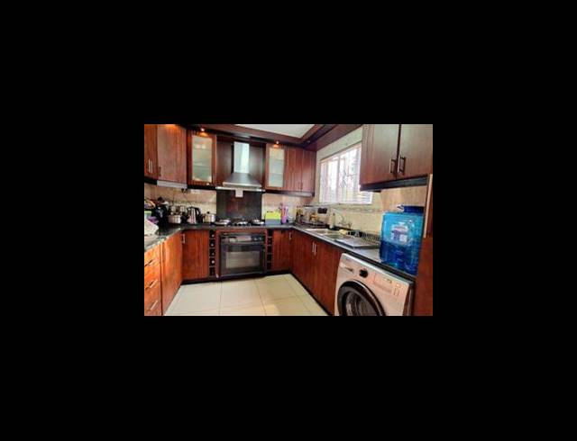 3 BEDROOM HOUSE FOR SALE IN EASTBURY